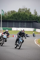 Vintage-motorcycle-club;eventdigitalimages;mallory-park;mallory-park-trackday-photographs;no-limits-trackdays;peter-wileman-photography;trackday-digital-images;trackday-photos;vmcc-festival-1000-bikes-photographs